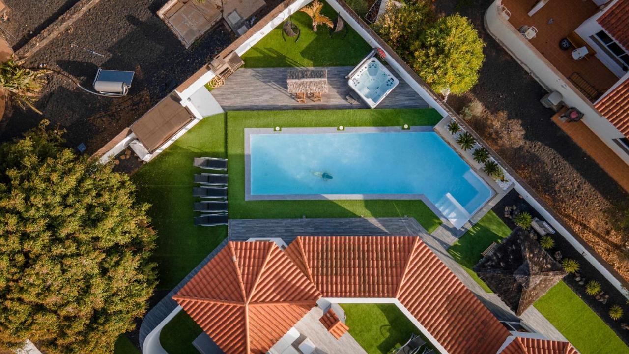 La Oliva Dreams Luxury Villa Exterior photo